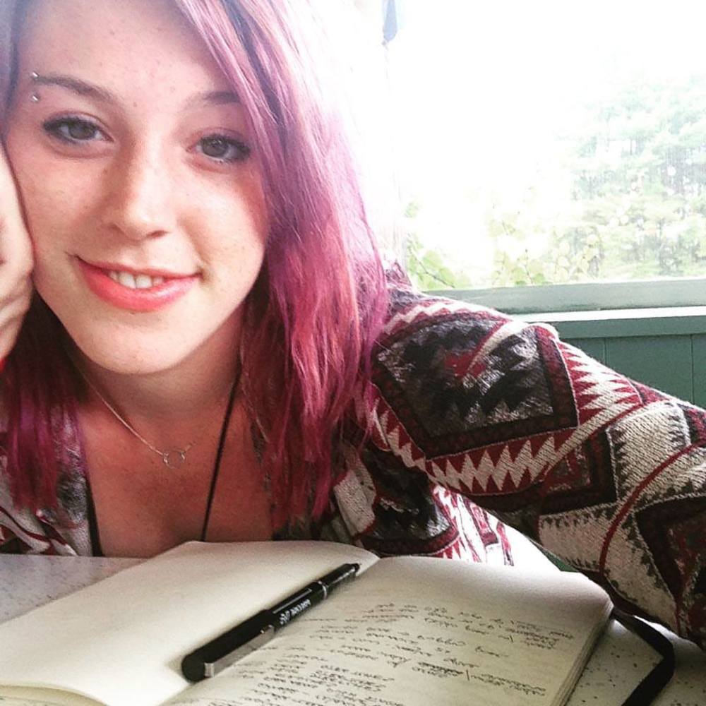 Meet your Posher, Melanie